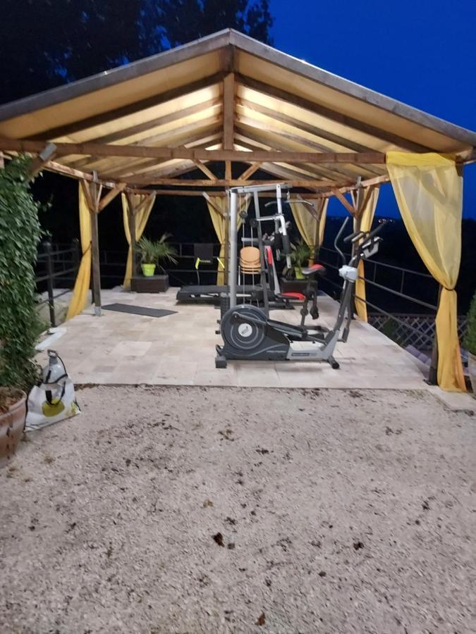 Vila avec, piscine, tennis. Villa Rivaux Esterno foto